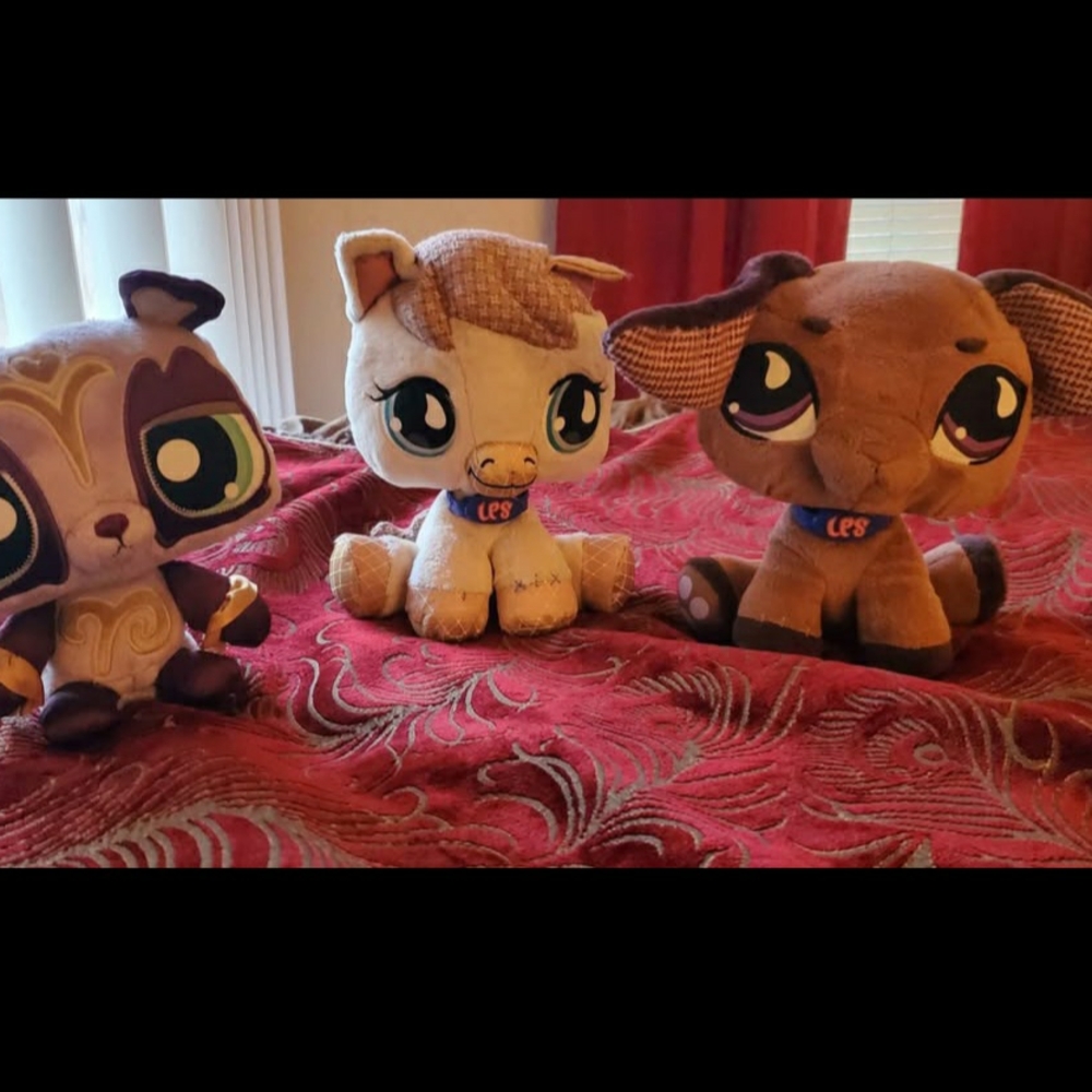 LPS Collectible Plushies Littlest Pet Shop